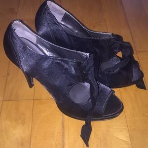 👠Colin Stuart satin platform heels size 10👠